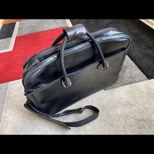 Leathario briefcase